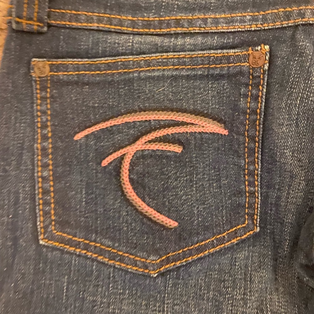 Low rise Frankie B jeans with pink pocket stitching. Excellent condition